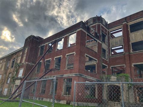 1. How To Find Abandoned Places On Google Maps 2. How To Find Abandoned Buildings Using Flickr 3. Browse ShotHotSpot – Popular Photography Location Website 4. Search For Blogs From …